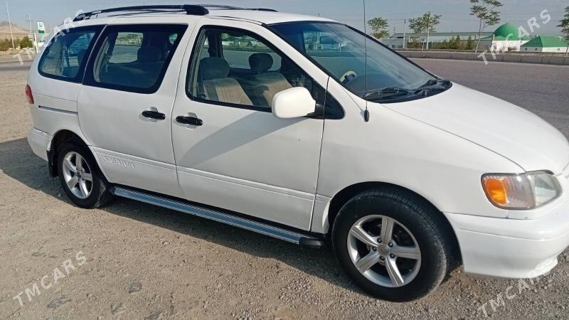 Toyota Sienna 2001 - 140 000 TMT - Bäherden - img 6