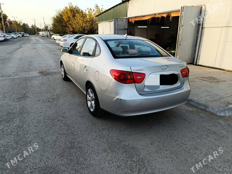 Hyundai Elantra 2010 - 140 000 TMT - Bedew - img 3