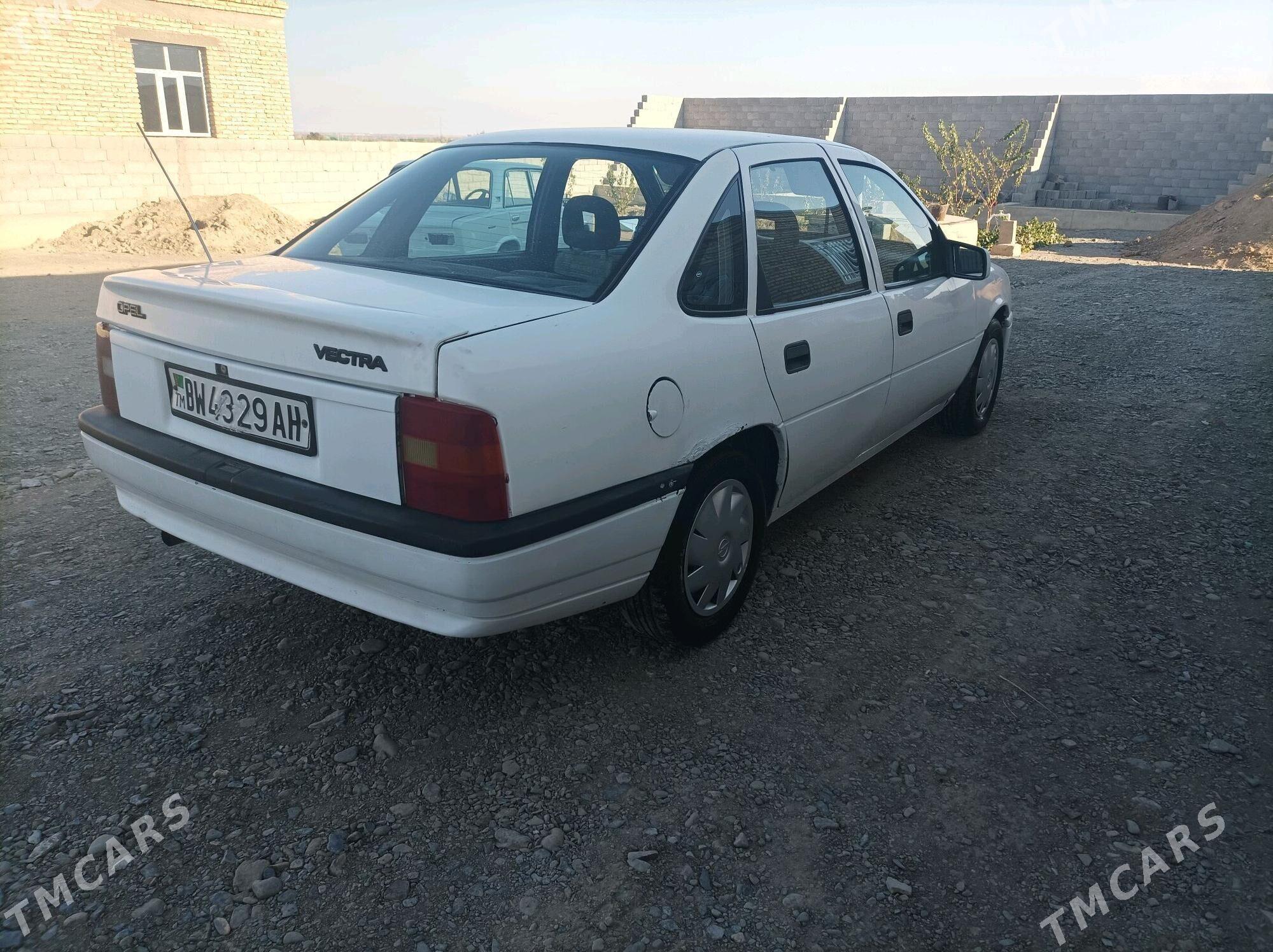 Opel Vectra 1992 - 23 000 TMT - Bäherden - img 3
