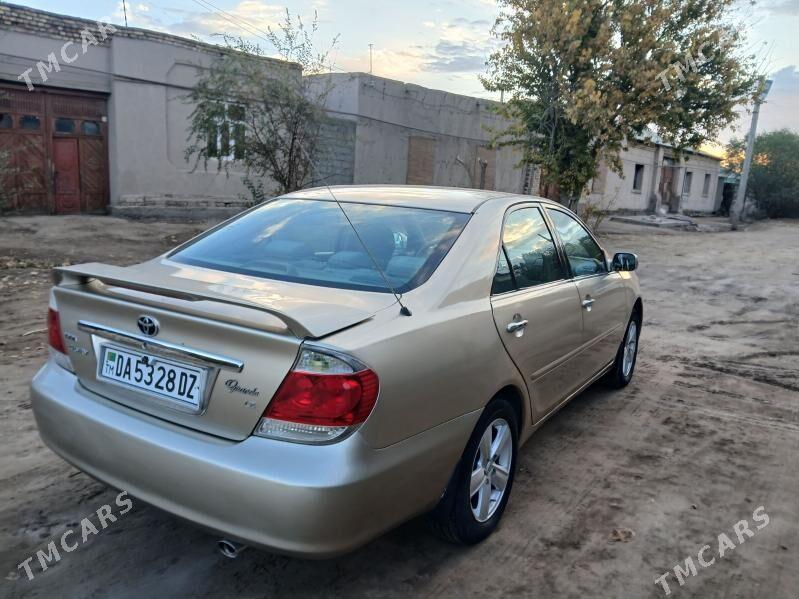 Toyota Camry 2005 - 167 000 TMT - Кёнеургенч - img 9