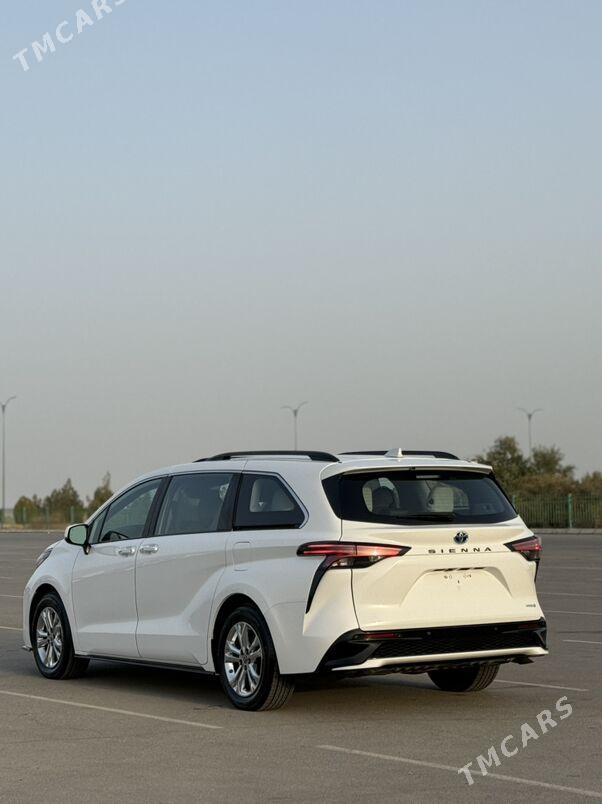 Toyota Sienna 2022 - 640 250 TMT - Aşgabat - img 3