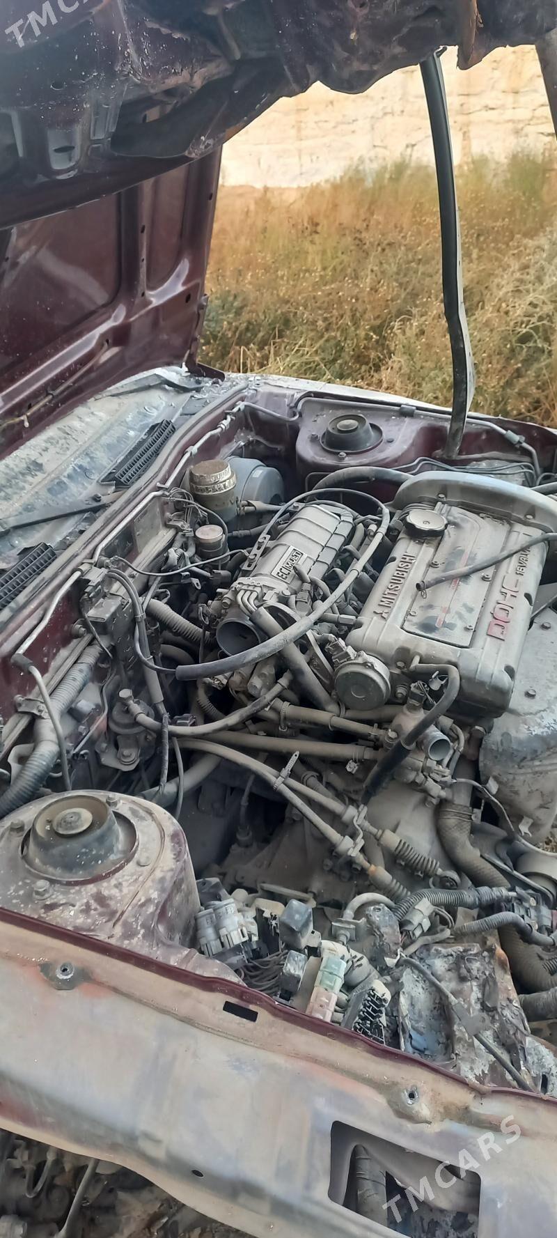 Mitsubishi Galant 1991 - 9 000 TMT - Туркменбаши - img 6