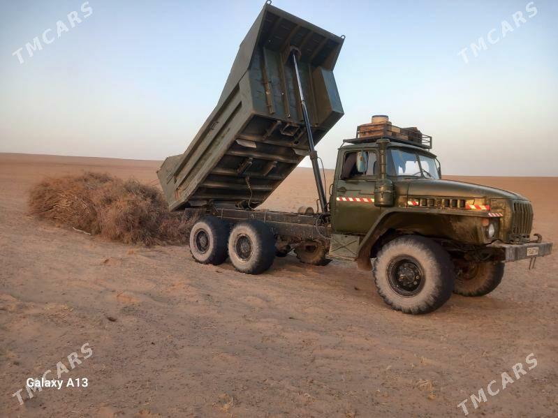 Ural 4320 1981 - 150 000 TMT - Sarahs - img 2