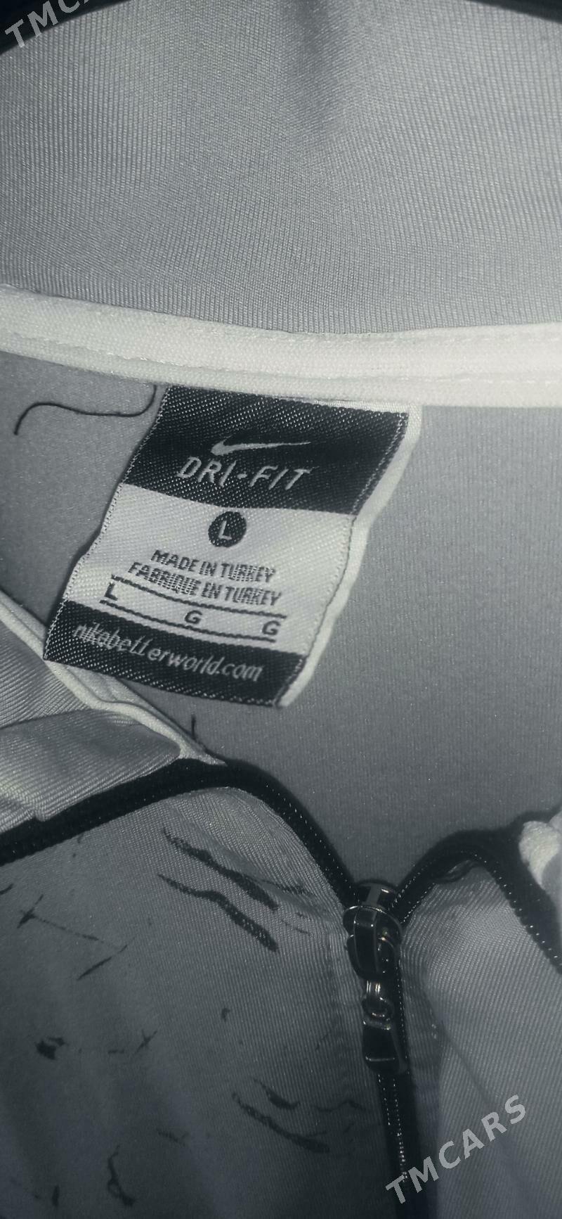 SPORTIVKA  NIKE  - Aşgabat - img 2