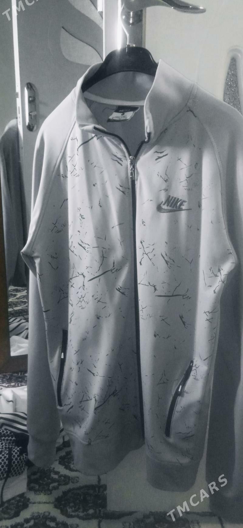 SPORTIVKA  NIKE  - Aşgabat - img 1