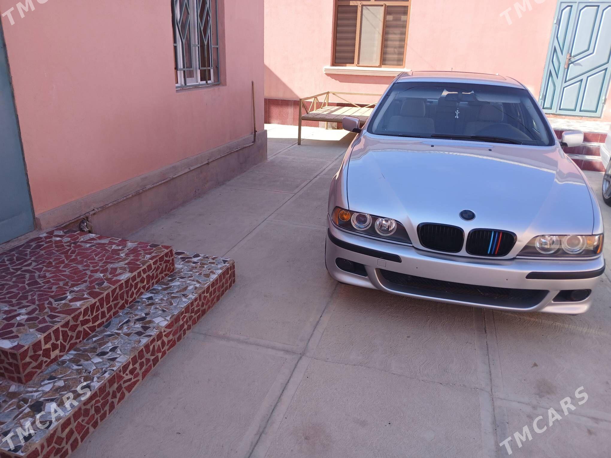 BMW 525 2000 - 130 000 TMT - Gumdag - img 2