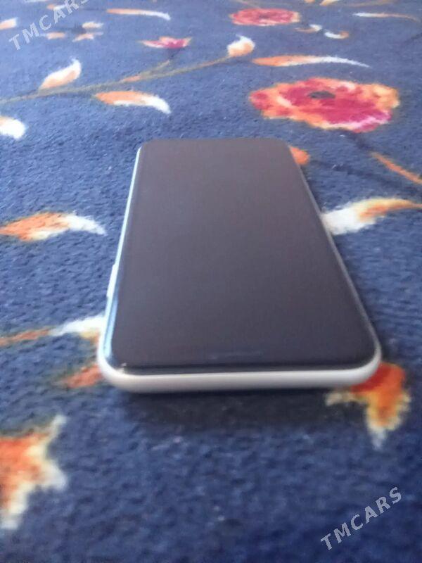 Apple - Görogly (Tagta) - img 4