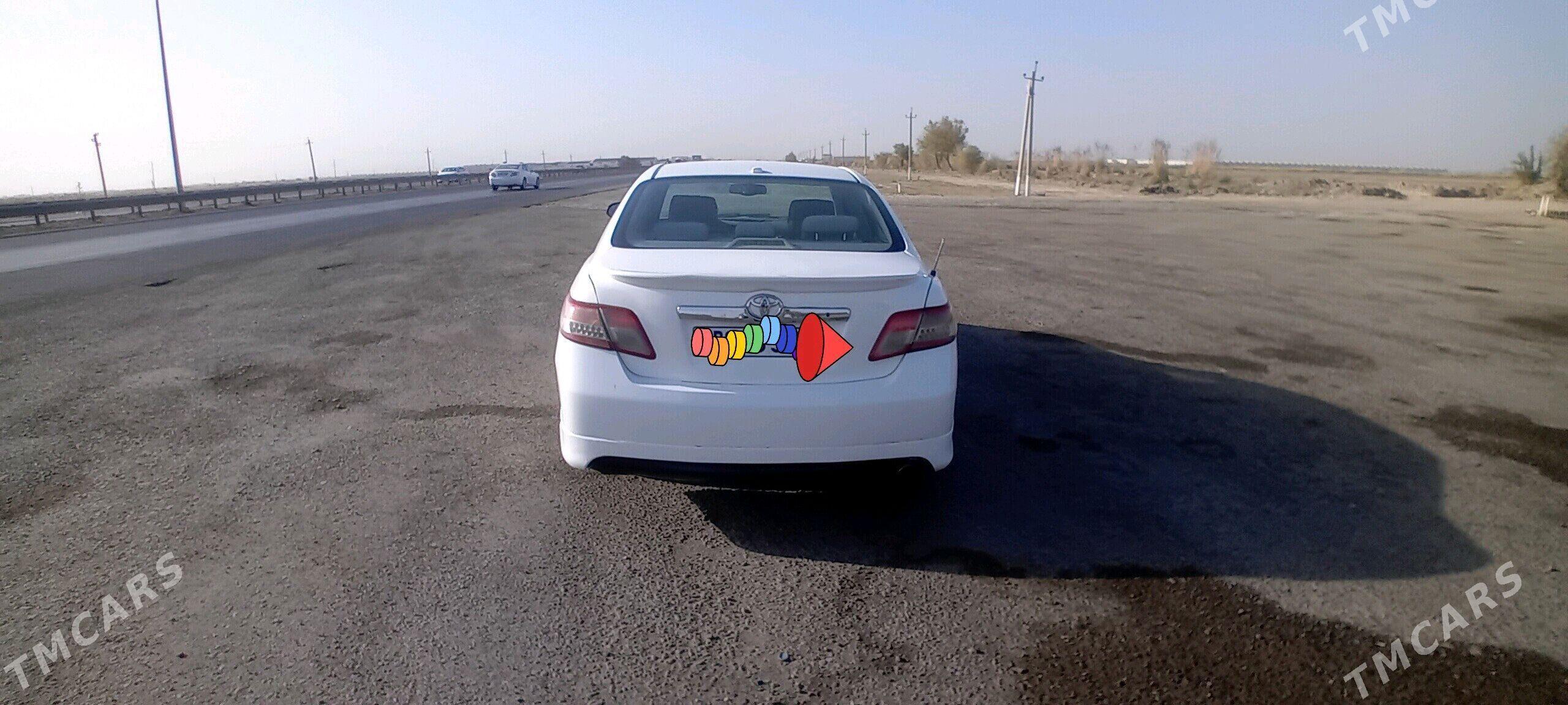 Toyota Camry 2008 - 128 000 TMT - Мары - img 3