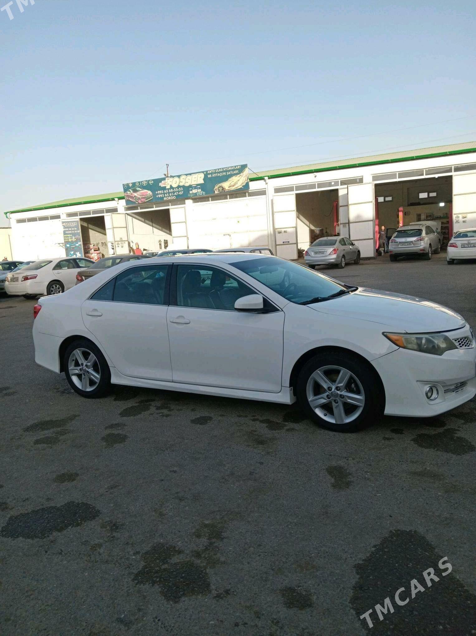 Toyota Camry 2013 - 240 000 TMT - Köşi - img 4