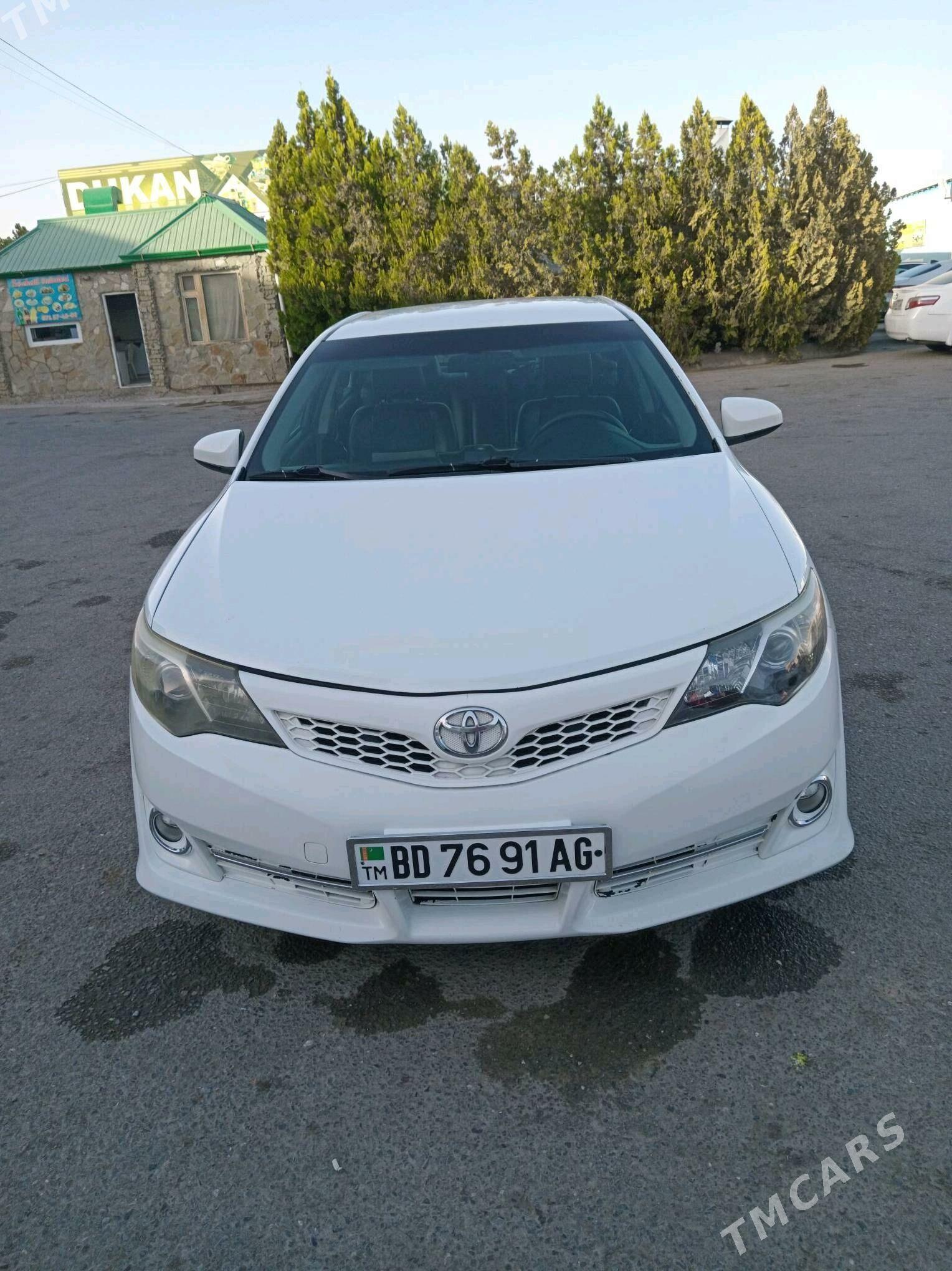 Toyota Camry 2013 - 240 000 TMT - Köşi - img 6