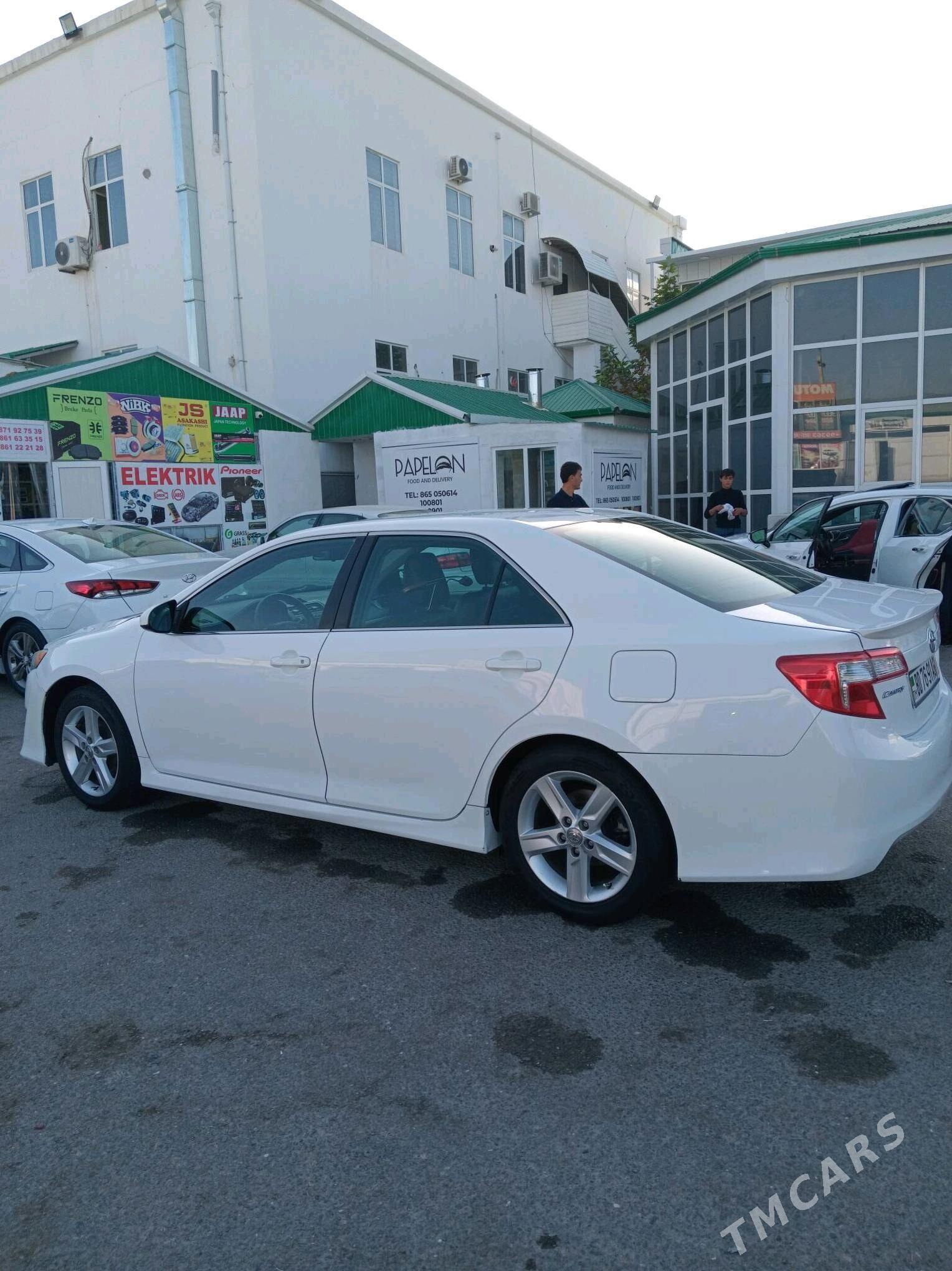 Toyota Camry 2013 - 240 000 TMT - Köşi - img 7