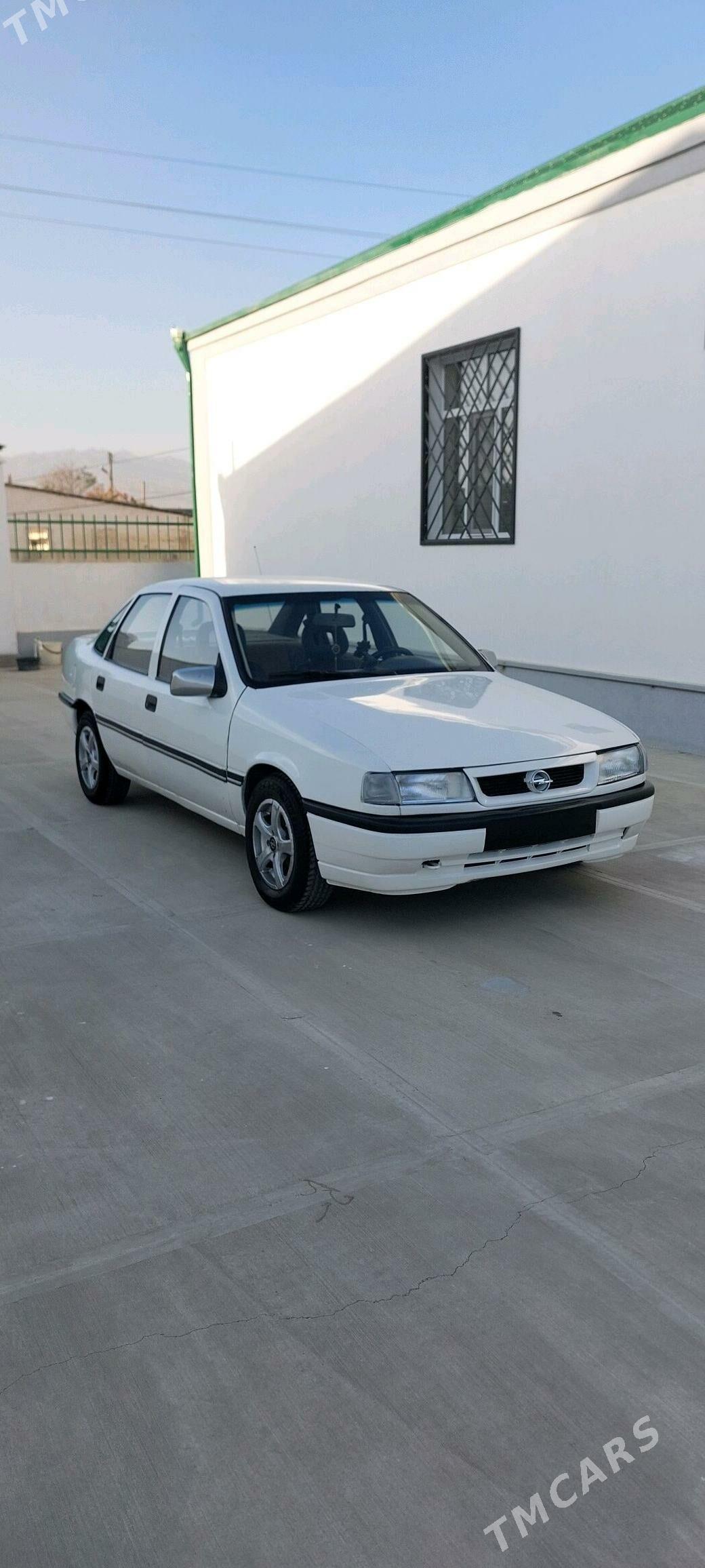 Opel Vectra 1990 - 41 000 TMT - Бахарден - img 3