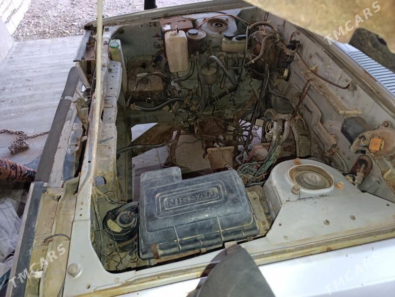 Nissan Bluebird 1982 - 4 000 TMT - Sarahs - img 4