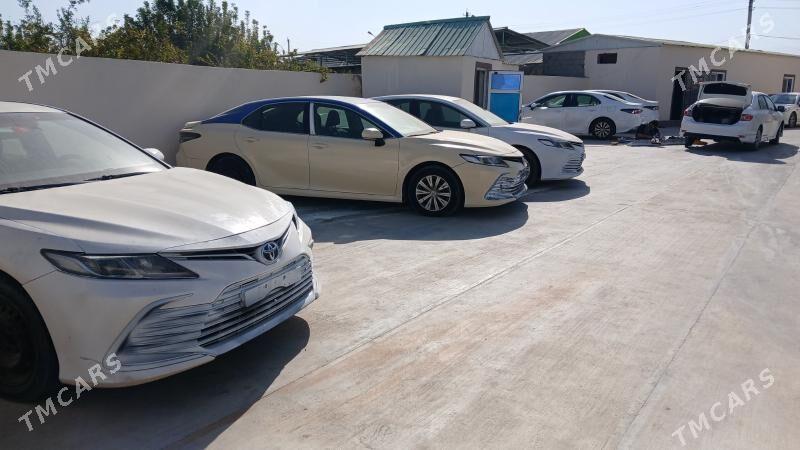 Toyota Camry 2021 - 220 000 TMT - Бузмеин - img 2