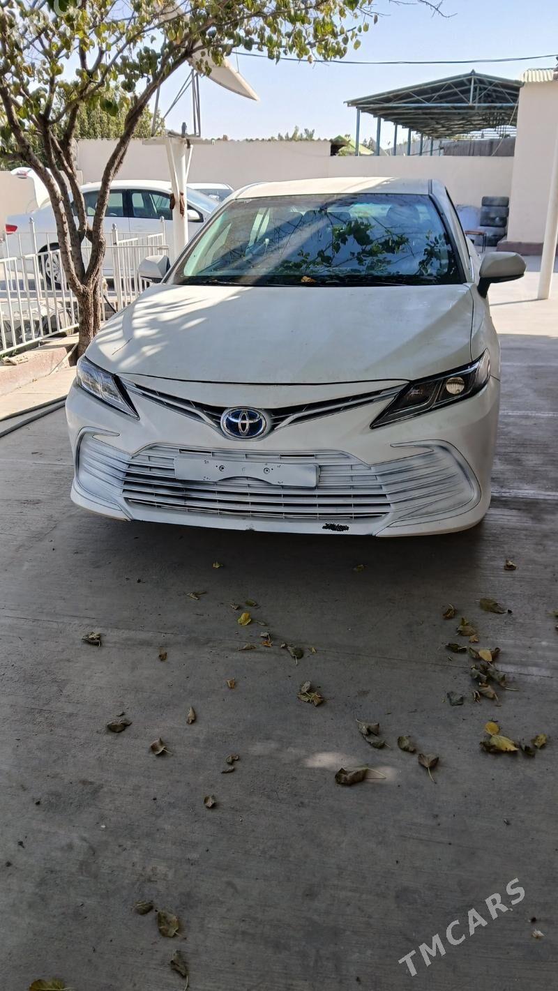 Toyota Camry 2021 - 220 000 TMT - Бузмеин - img 4