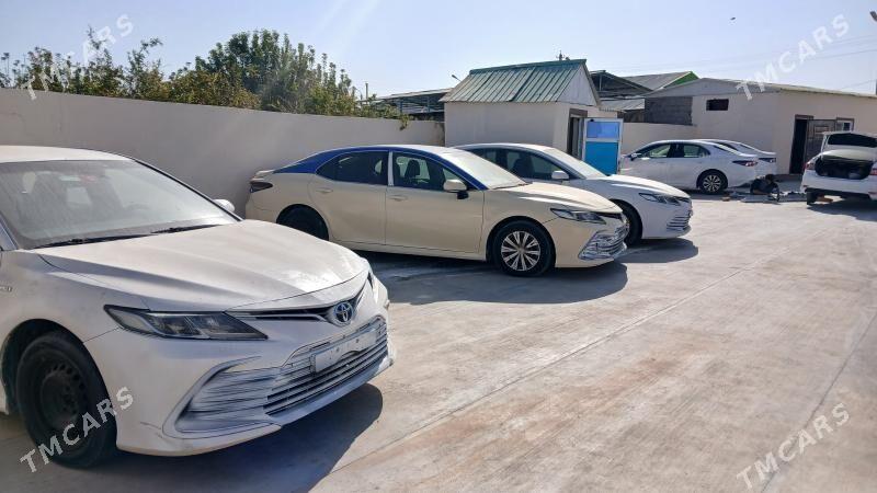 Toyota Camry 2021 - 220 000 TMT - Бузмеин - img 6