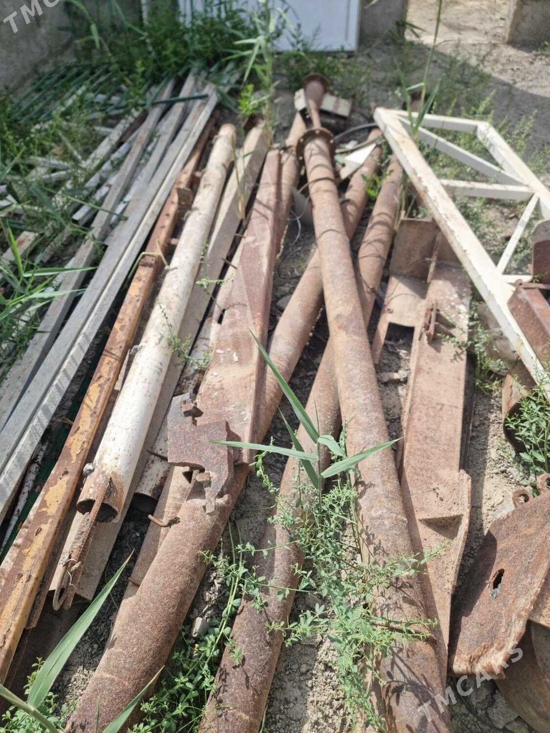 Demirler- turbalar - Bäherden - img 3