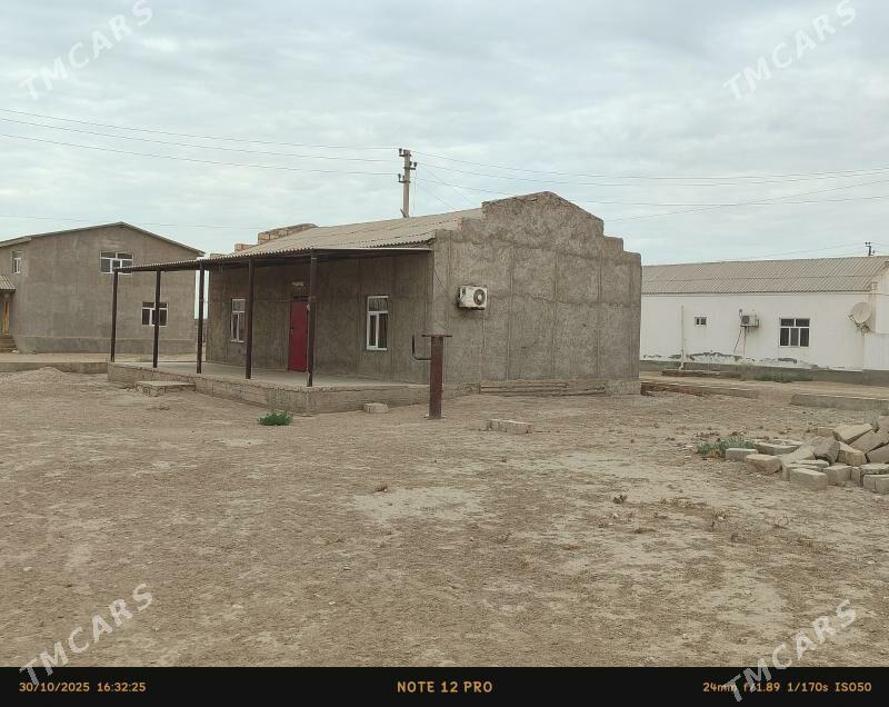 Jay - Эсенгулы - img 2