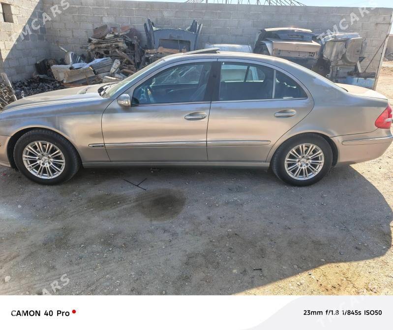 Mercedes-Benz E320 2004 - 120 000 TMT - Гумдаг - img 3