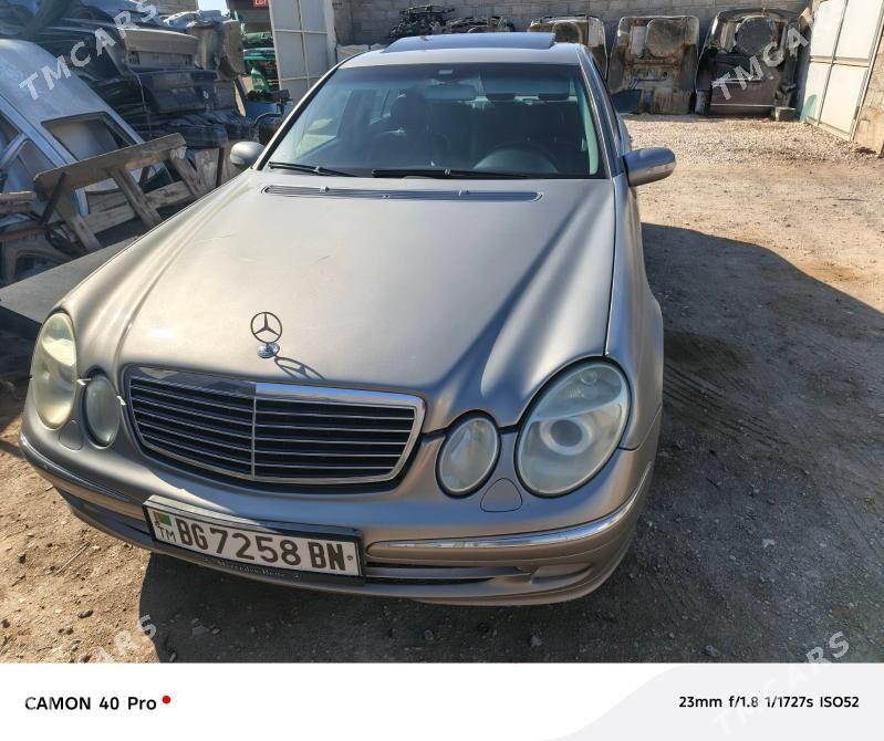 Mercedes-Benz E320 2004 - 120 000 TMT - Гумдаг - img 4