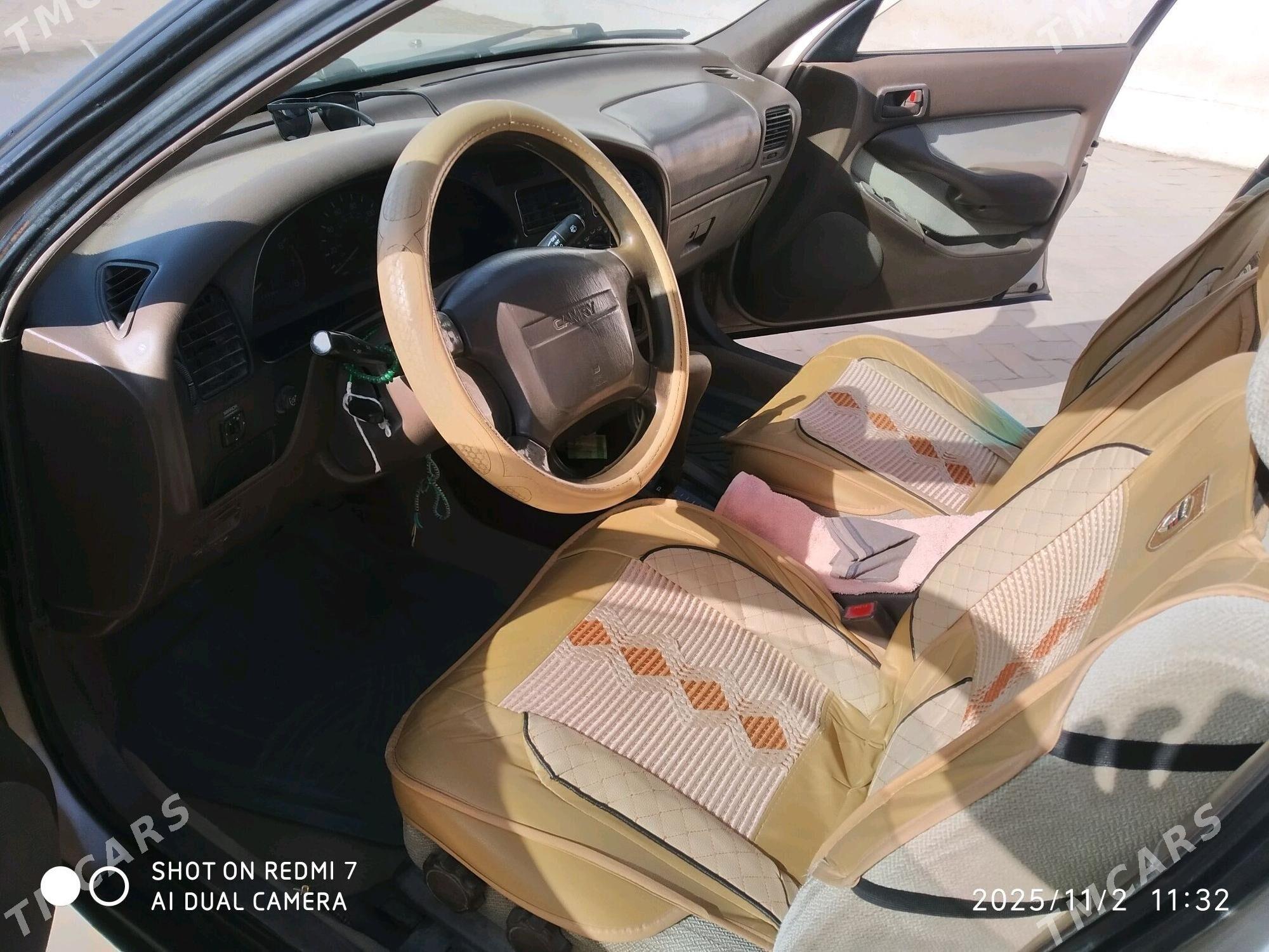 Toyota Camry 1994 - 90 000 TMT - Türkmengala - img 3