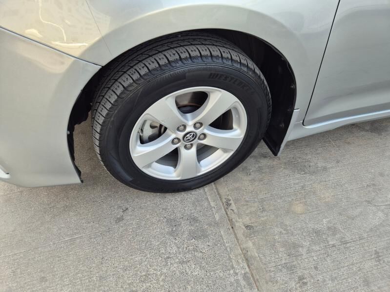 Toyota Sienna 2019 - 363 000 TMT - Aşgabat - img 10