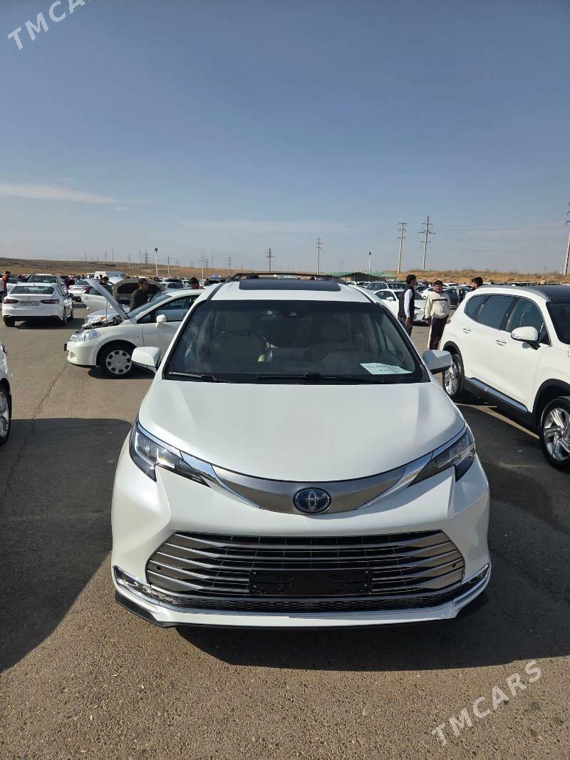 Toyota Sienna 2021 - 625 000 TMT - Ашхабад - img 3