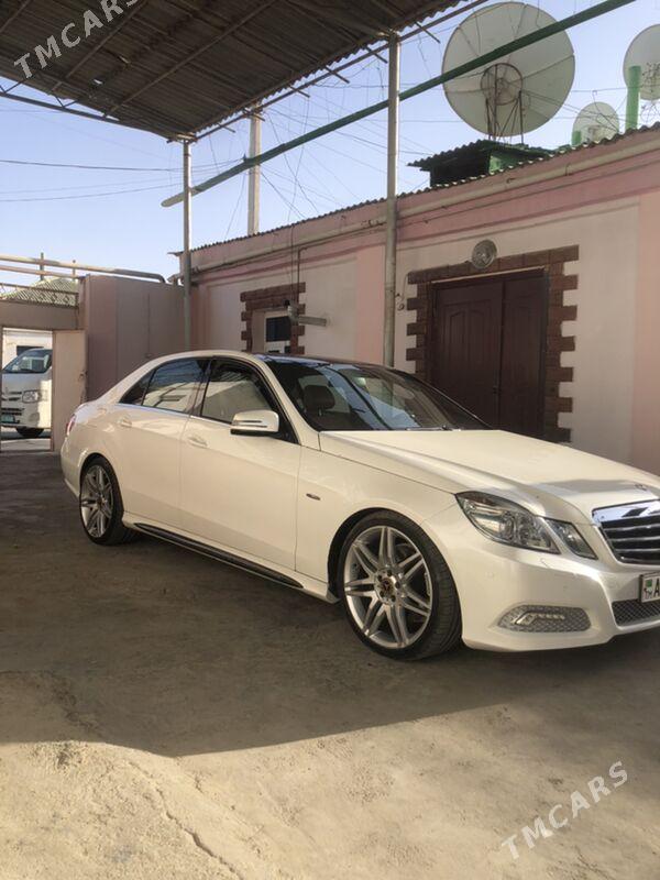 Mercedes-Benz E350 2011 - 320 000 TMT - Aşgabat - img 2