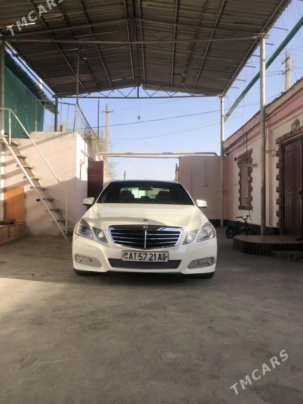 Mercedes-Benz E350 2011 - 320 000 TMT - Aşgabat - img 3