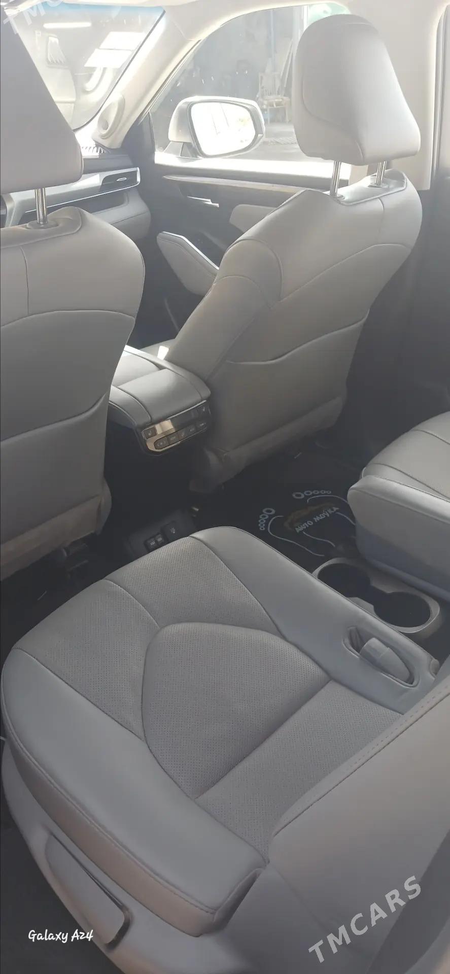 Toyota Highlander 2022 - 670 000 TMT - Mary - img 4