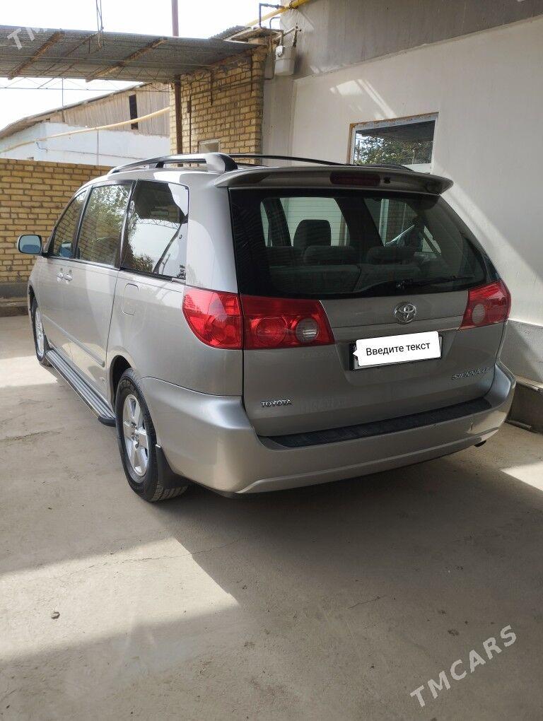 Toyota Sienna 2008 - 260 000 TMT - Сакар - img 5