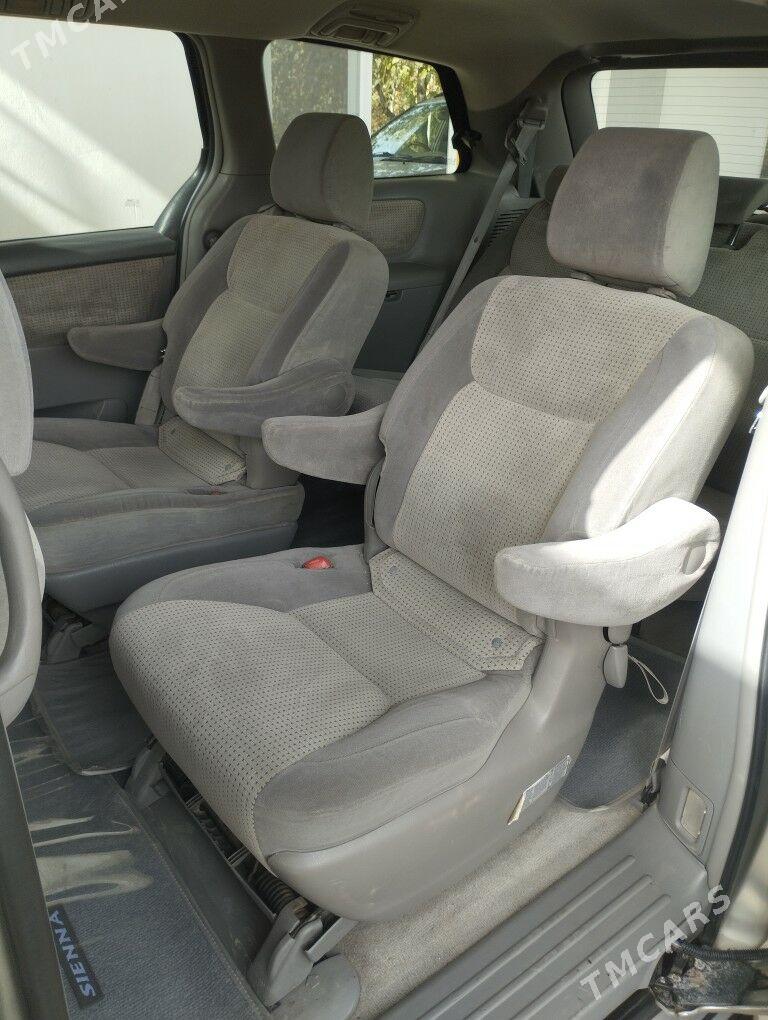 Toyota Sienna 2008 - 260 000 TMT - Сакар - img 9
