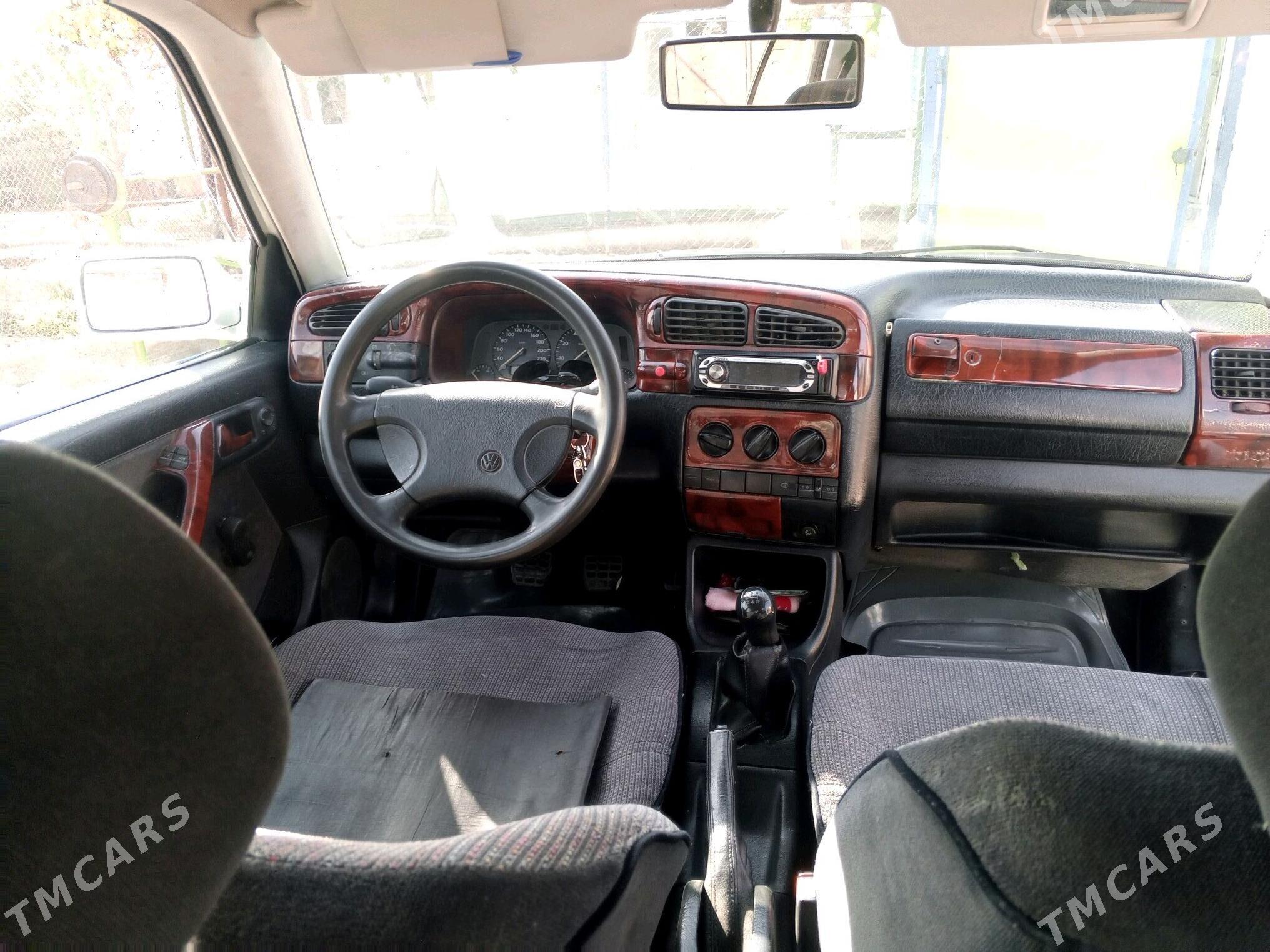 Volkswagen Golf III 1992 - 47 000 TMT - Howdan "W" - img 1