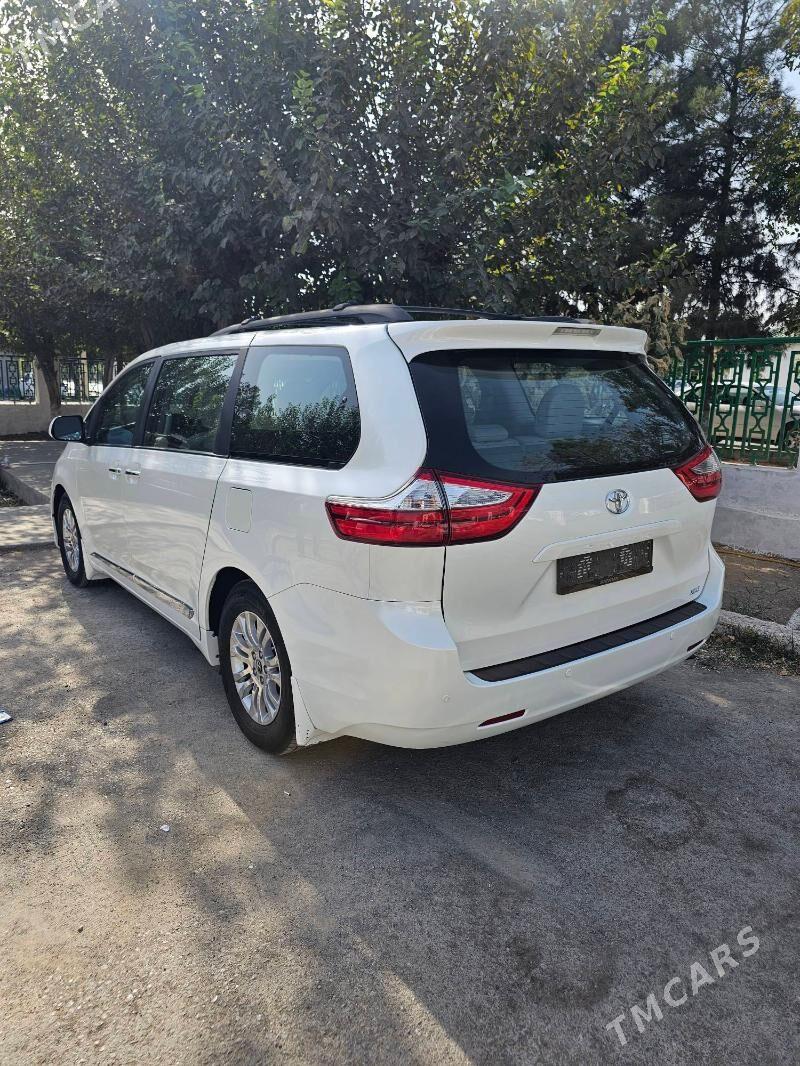 Toyota Sienna 2019 - 365 000 TMT - Ашхабад - img 3