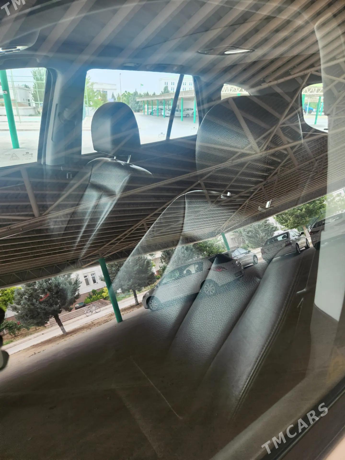 Hyundai Santa Fe 2010 - 240 000 TMT - Aşgabat - img 5