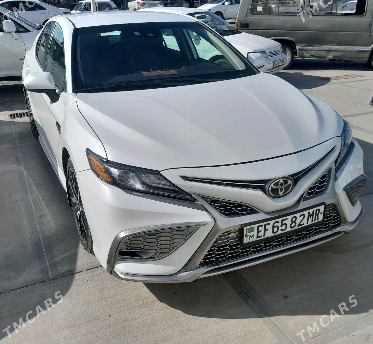 Toyota Camry 2021 - 290 000 TMT - Ýolöten - img 9