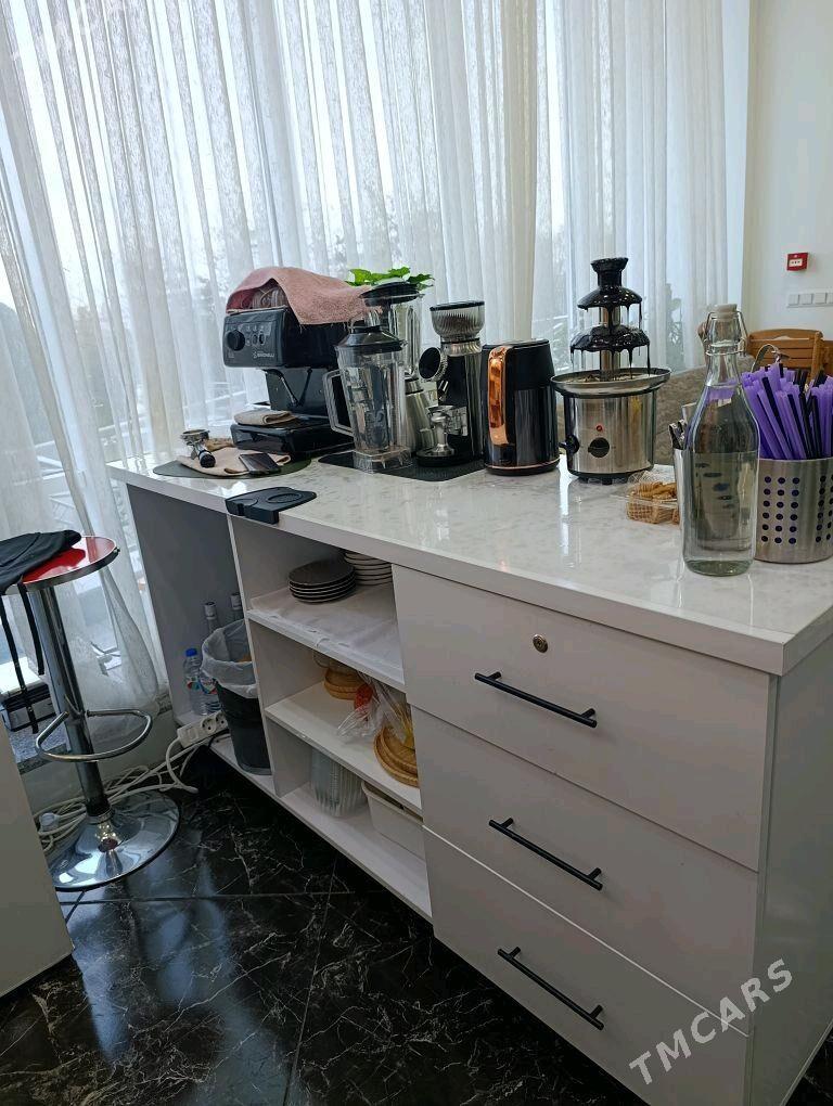 Satlyk kafeteriÿa. - ул. Чехова -  Элитки (А.Ниязов шаёлы) - img 2