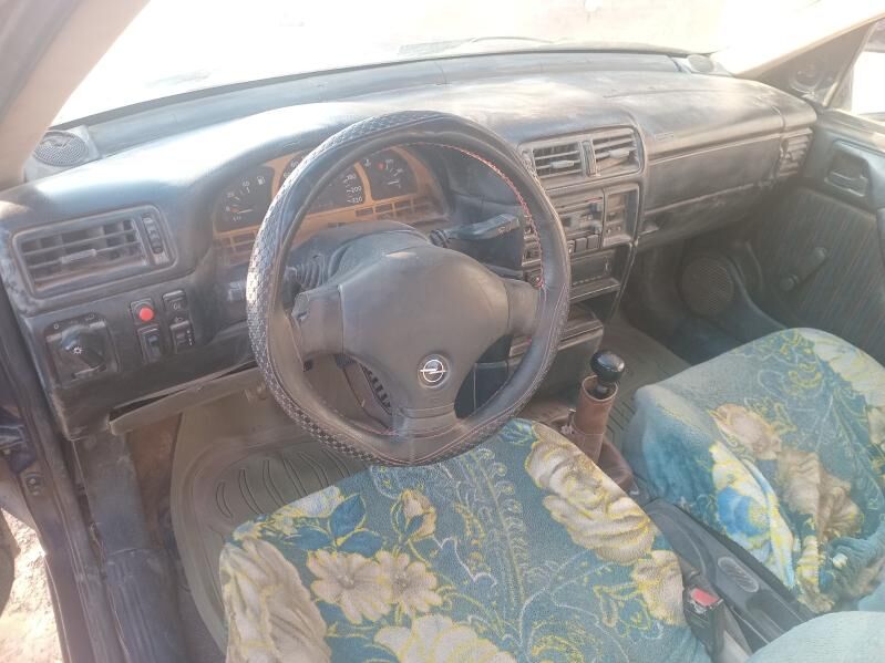 Opel Vectra 1991 - 20 000 TMT - Гурбансолтан Едже - img 9