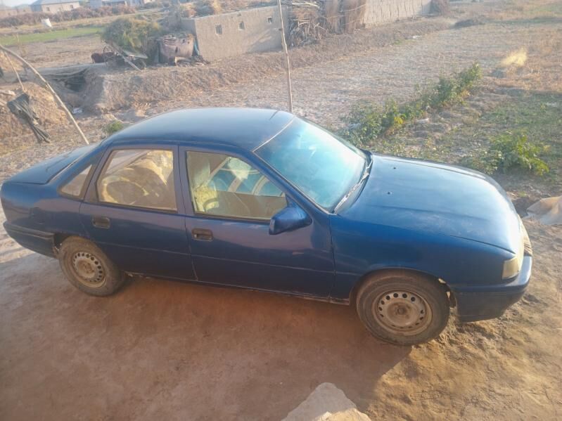 Opel Vectra 1991 - 20 000 TMT - Гурбансолтан Едже - img 4