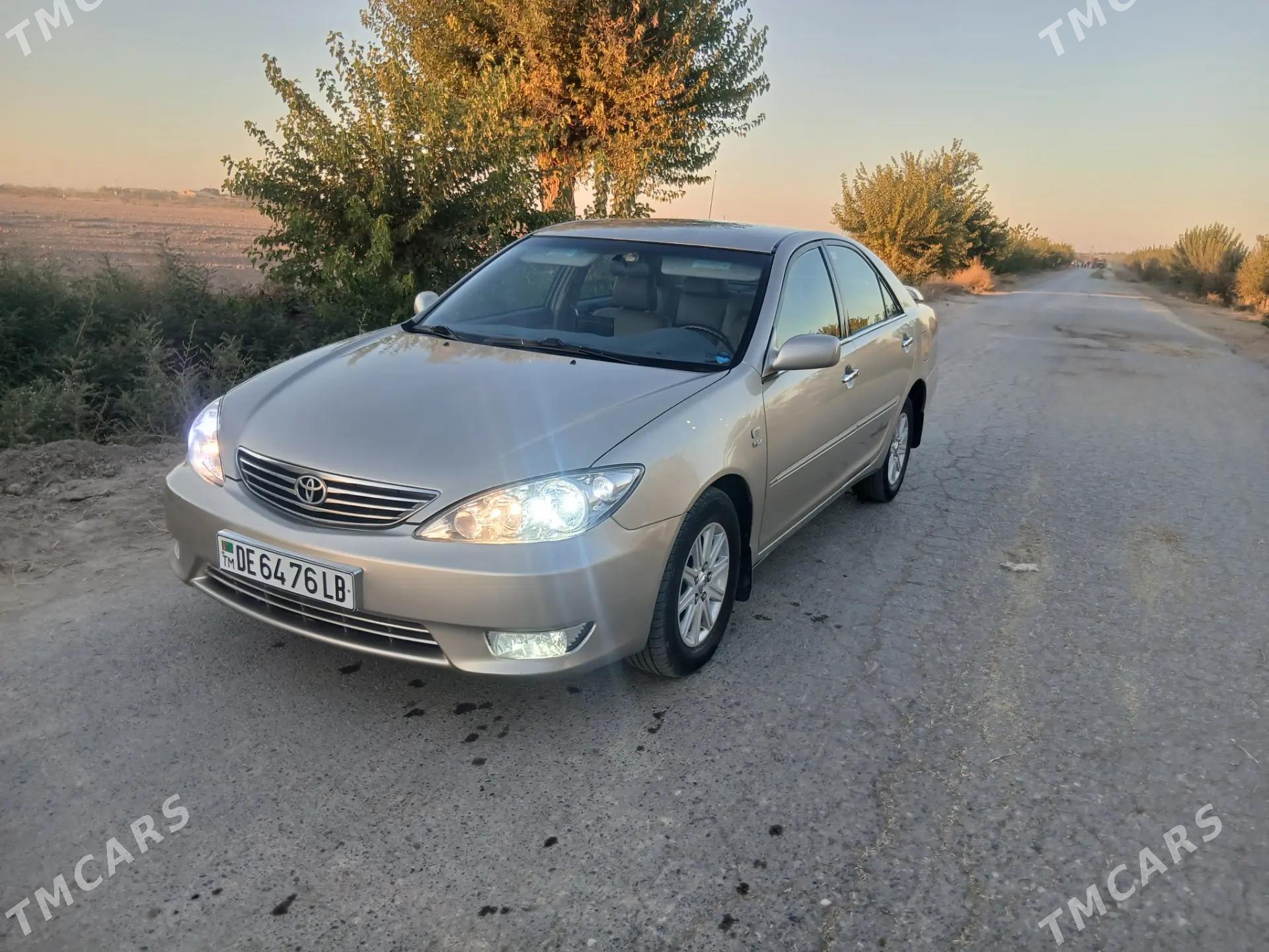 Toyota Camry 2002 - 220 000 TMT - Саят - img 4