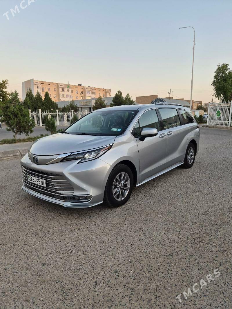 Toyota Sienna 2022 - 500 000 TMT - Мары - img 5