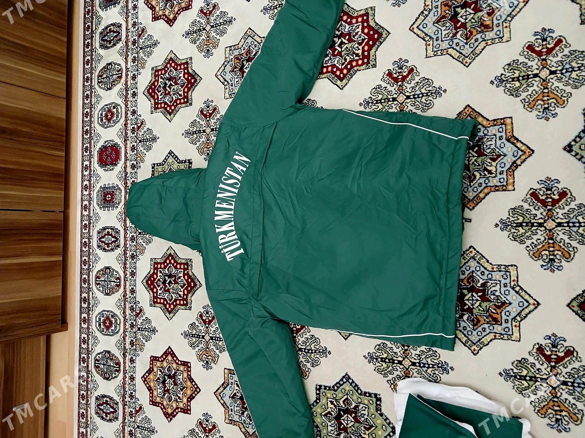 kurtka yashyl TITU - Köşi - img 1