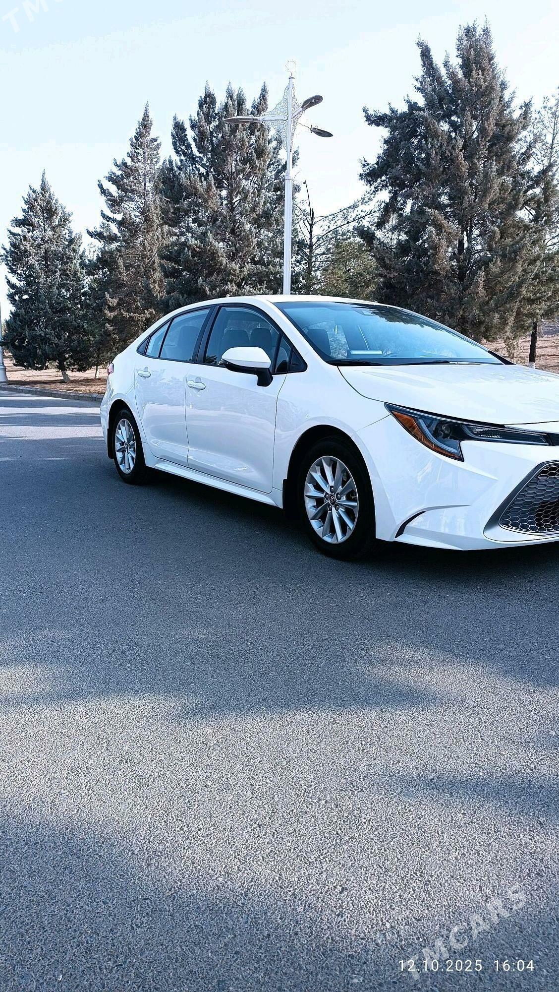 Toyota Corolla 2022 - 233 000 TMT - Aşgabat - img 2