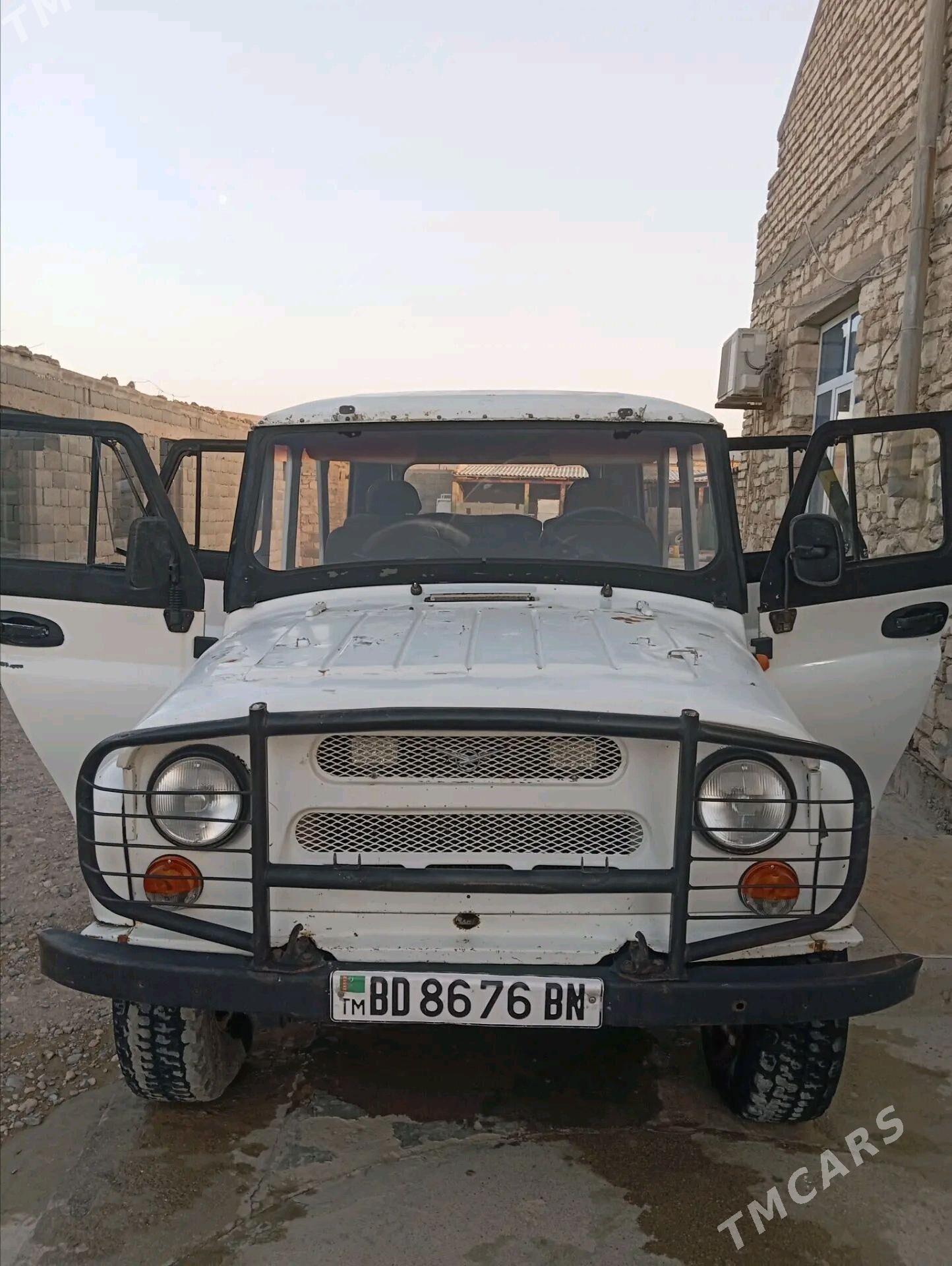 UAZ 469 2001 - 40 000 TMT - Gyzylarbat - img 1