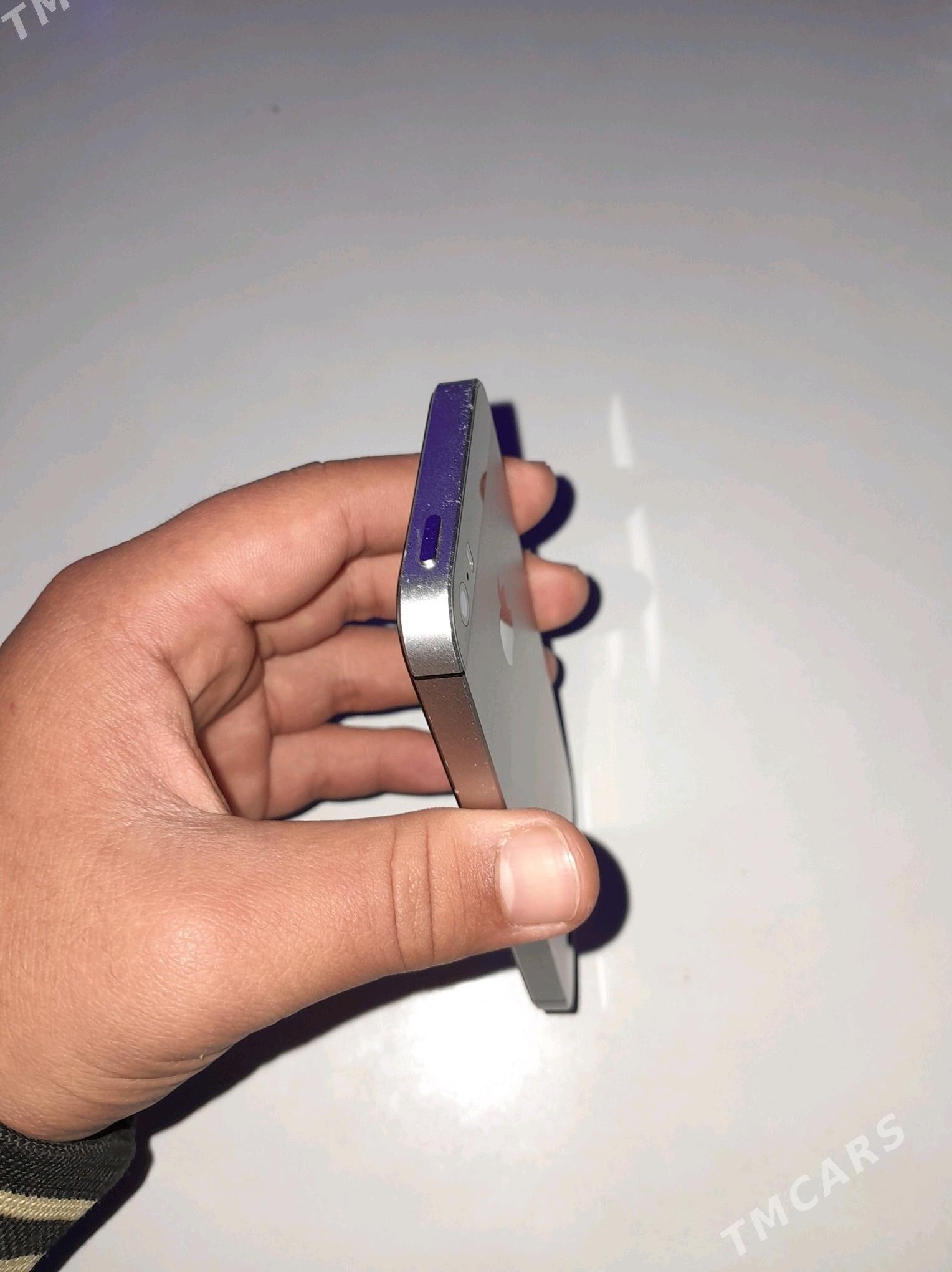 iphone 5SE - Mary - img 3