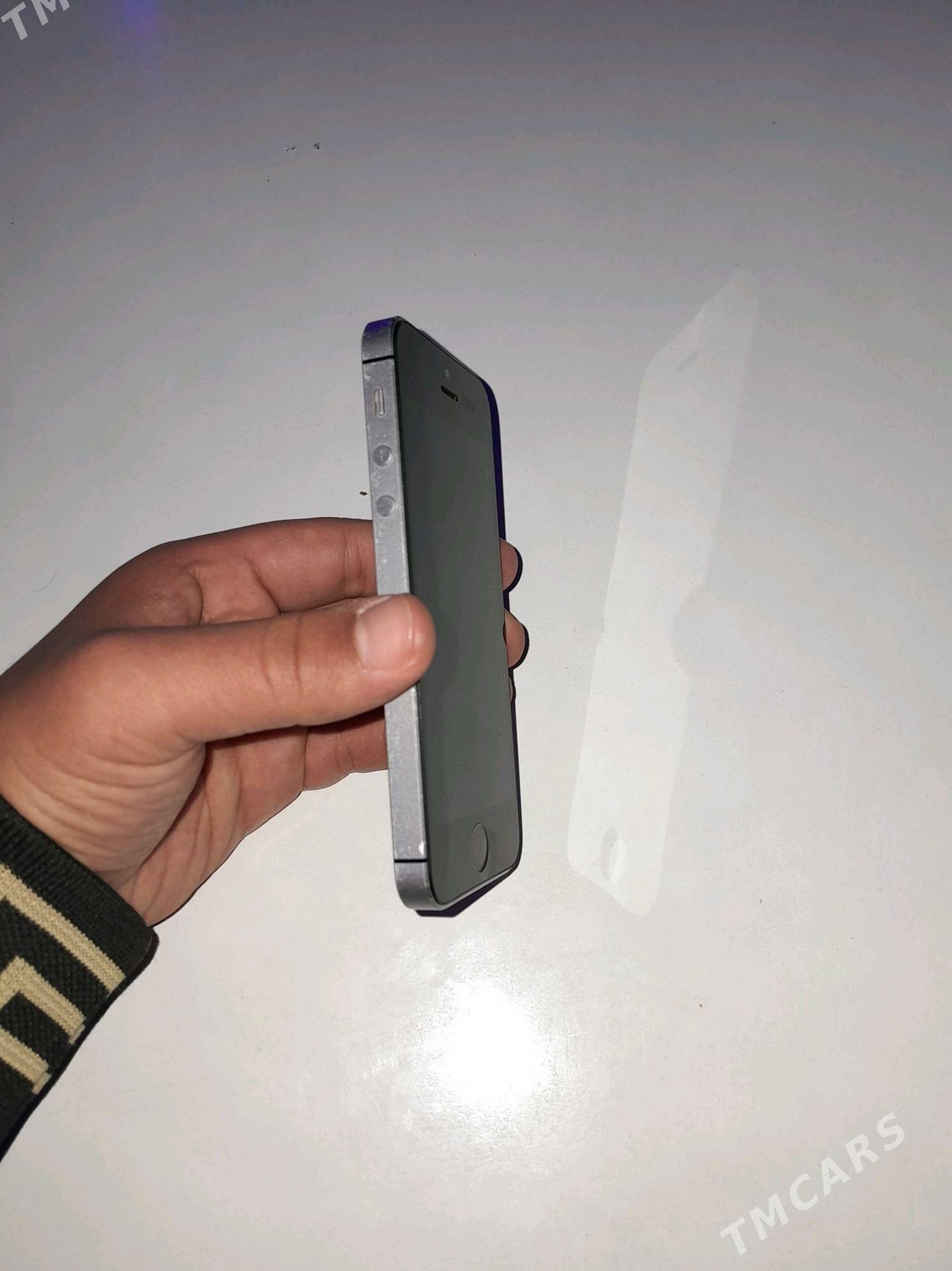 iphone 5SE - Mary - img 2