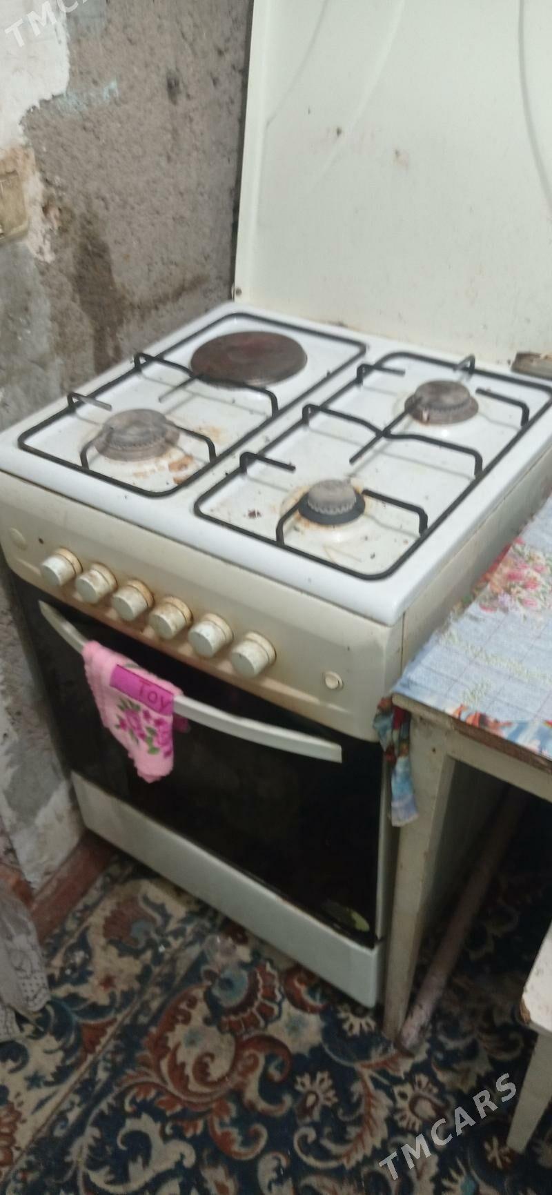 холодильник и газ плита - Мары - img 3