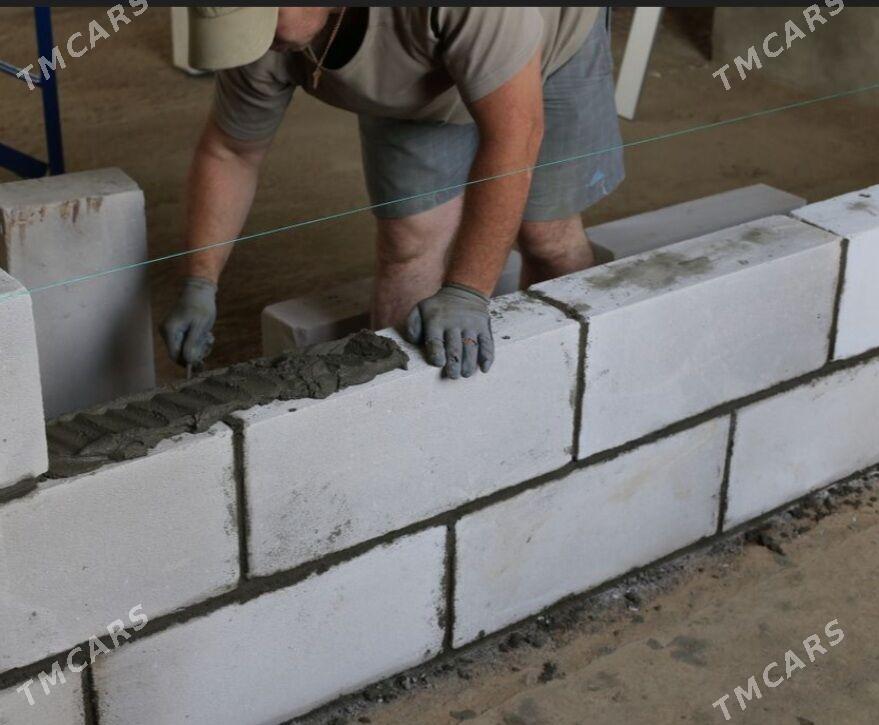 ak blok kerpic ormeli - Çärjew - img 1