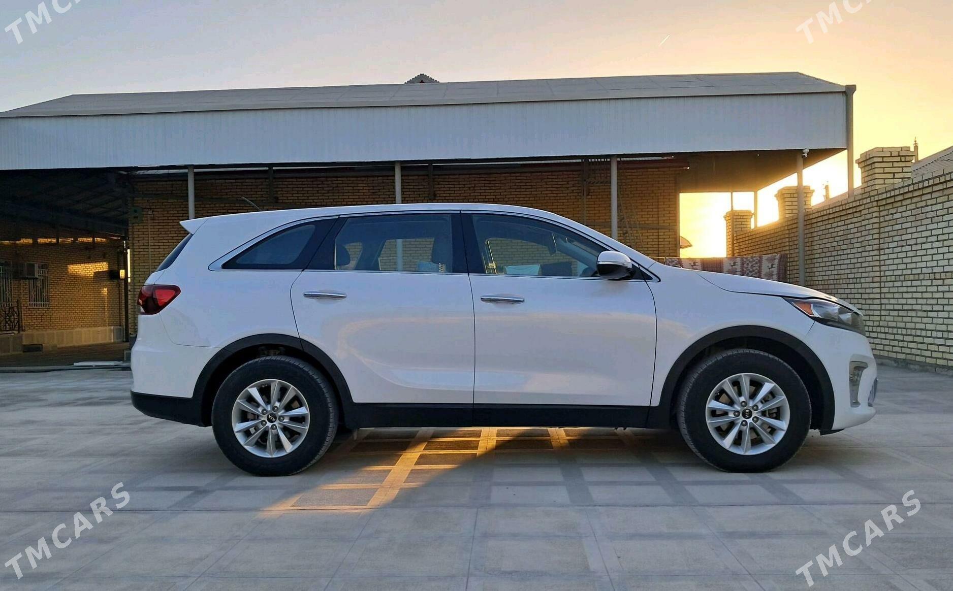 Kia Sorento 2020 - 300 000 TMT - Векильбазар - img 5