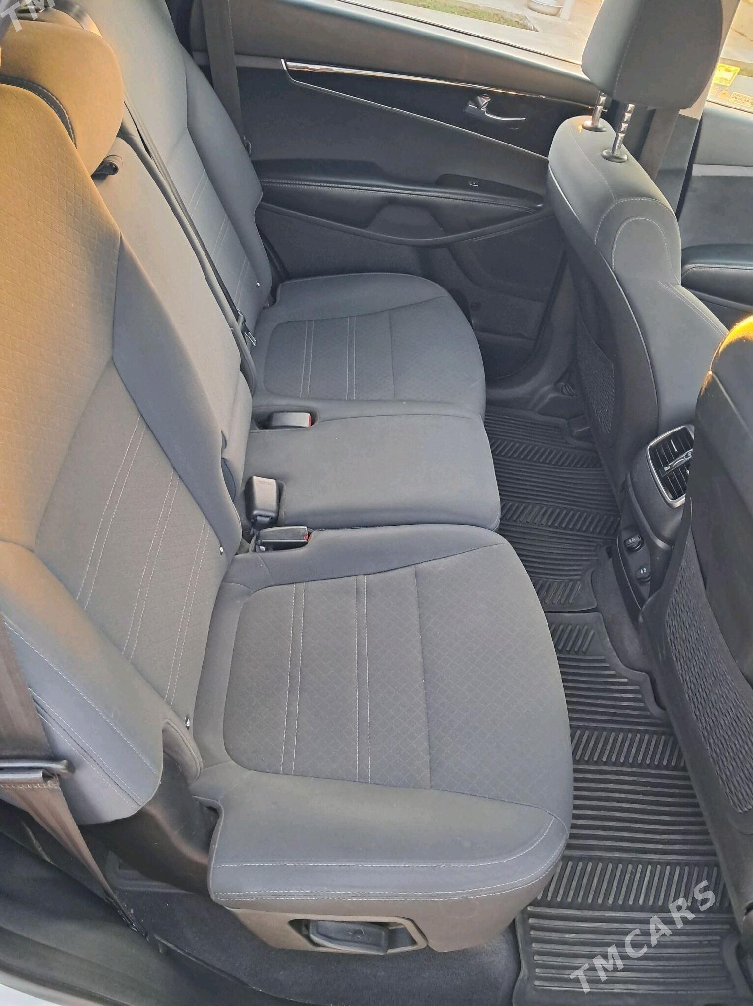 Kia Sorento 2020 - 300 000 TMT - Векильбазар - img 2